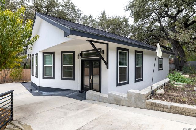 9263 Cinchona Trl, Garden Ridge, TX 78266