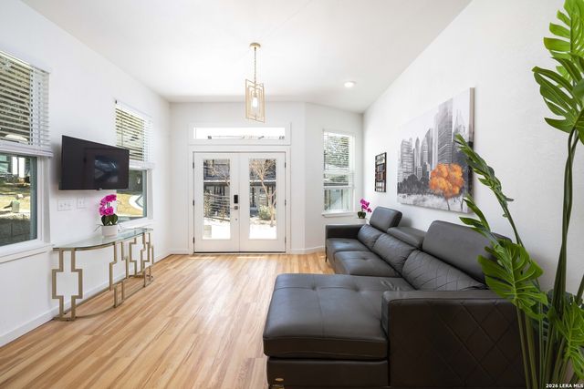 9263 Cinchona Trl, Garden Ridge, TX 78266