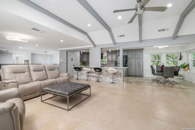 9263 Cinchona Trl, Garden Ridge, TX 78266