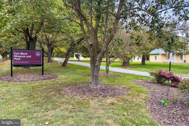 3827 KELLER AVE, Alexandria, VA 22302