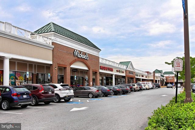 3827 KELLER AVE, Alexandria, VA 22302