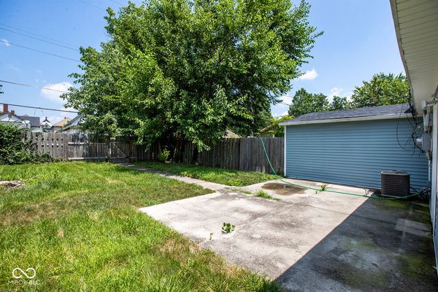 1102 Cherry Street, Noblesville, IN 46060