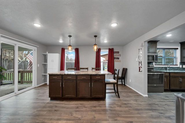 436 E BRIAR LANE, Green Bay, WI 54301