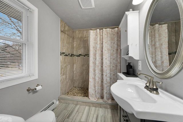 436 E BRIAR LANE, Green Bay, WI 54301