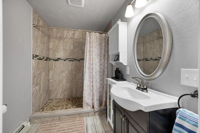 436 E BRIAR LANE, Green Bay, WI 54301