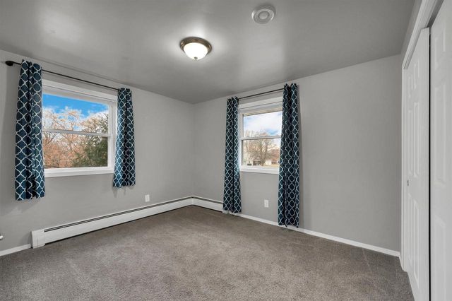 436 E BRIAR LANE, Green Bay, WI 54301