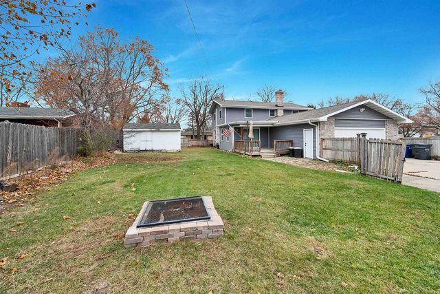 436 E BRIAR LANE, Green Bay, WI 54301