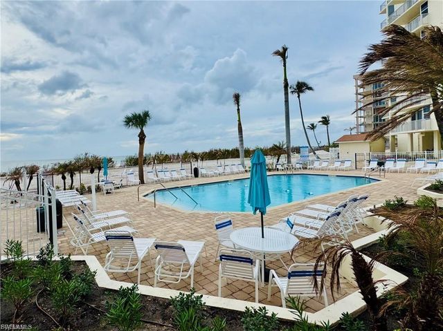 7330 Estero BLVD 301, Fort Myers Beach, FL 33931