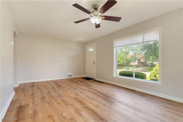 3008 Helen Place NW, Canton, OH 44708
