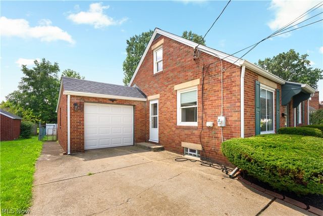 3008 Helen Place NW, Canton, OH 44708