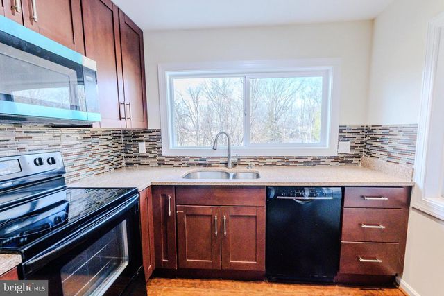 13373 HUNGERFORD PL, Herndon, VA 20170