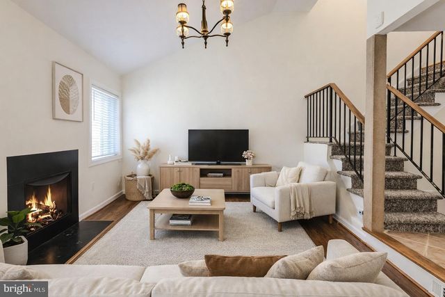 13373 HUNGERFORD PL, Herndon, VA 20170