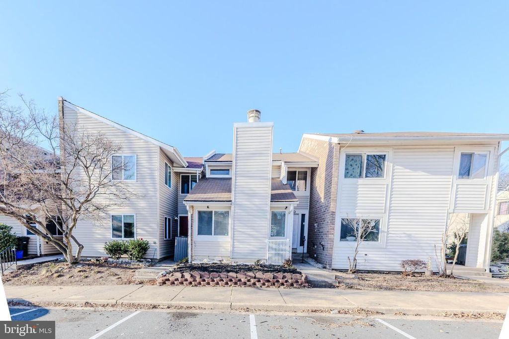 13373 HUNGERFORD PL, Herndon, VA 20170