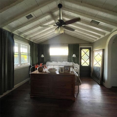 433 County Road 1245, Savoy, TX 75479