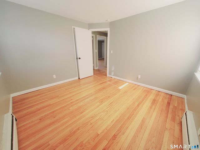 47 Park Street 2R, Stamford, CT 06902