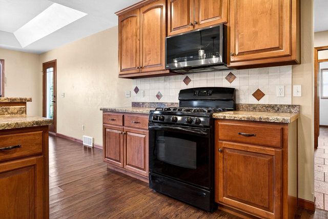 1519 REMINGTON ROAD, Neenah, WI 54956