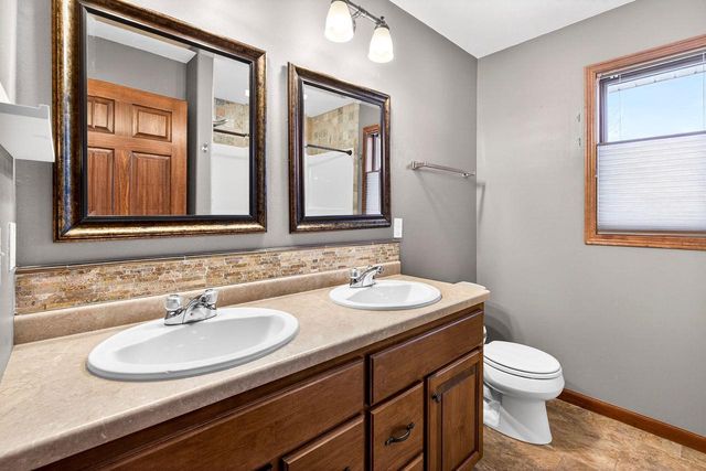 1519 REMINGTON ROAD, Neenah, WI 54956