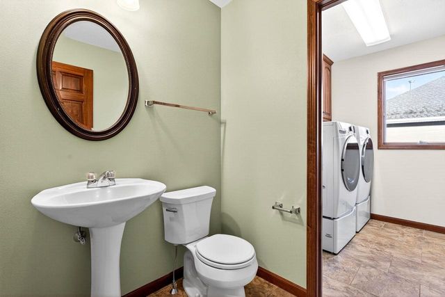 1519 REMINGTON ROAD, Neenah, WI 54956