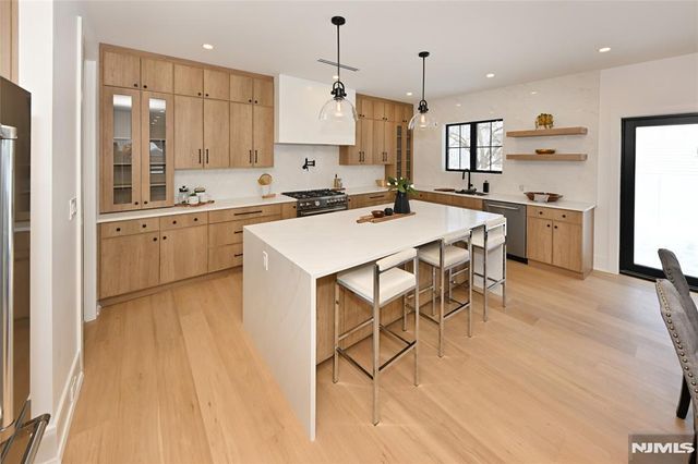 212 Monroe Avenue, River Edge, NJ 07661
