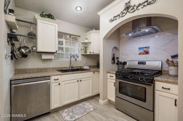 1130 Poplar, Las Cruces, NM 88001