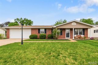 905 Silverstone Drive, St Charles, MO 63303