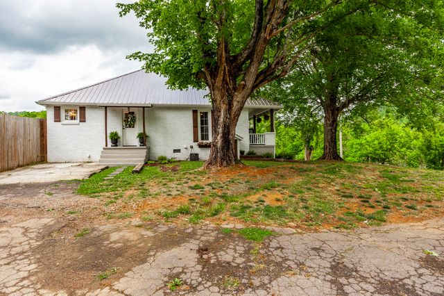 537 Defeated Creek Hwy, Carthage, TN 37030