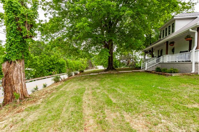 537 Defeated Creek Hwy, Carthage, TN 37030