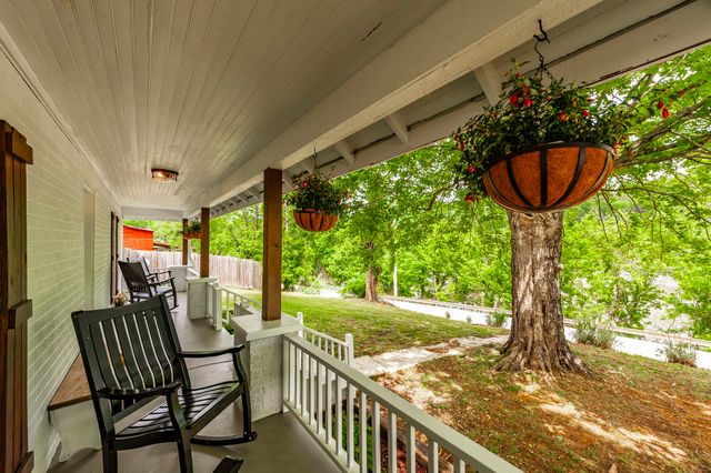 537 Defeated Creek Hwy, Carthage, TN 37030