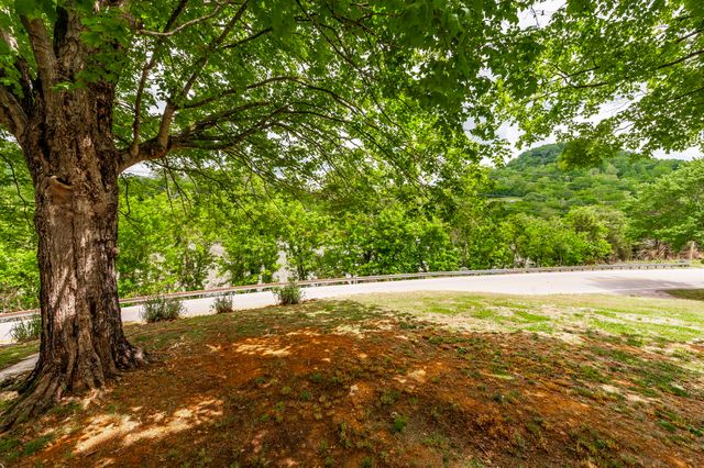 537 Defeated Creek Hwy, Carthage, TN 37030