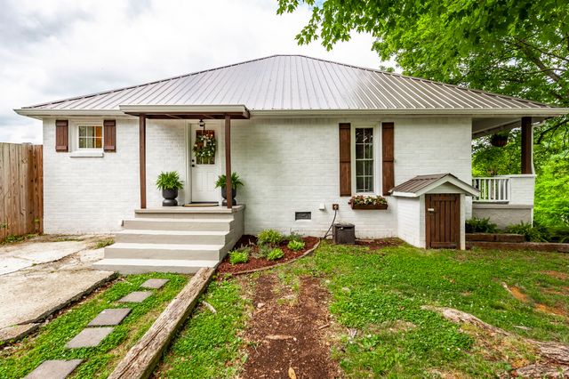 537 Defeated Creek Hwy, Carthage, TN 37030