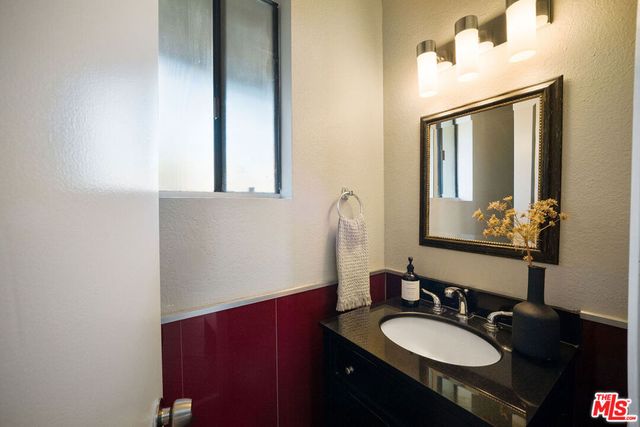 1914 11th Street 4, Santa Monica, CA 90404