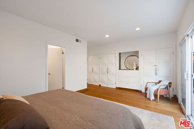 1914 11th Street 4, Santa Monica, CA 90404