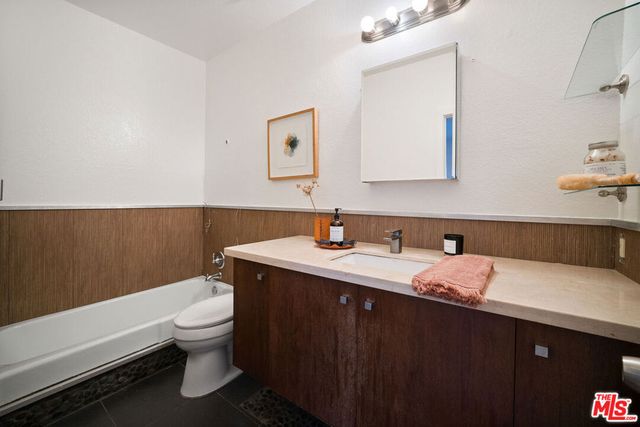 1914 11th Street 4, Santa Monica, CA 90404