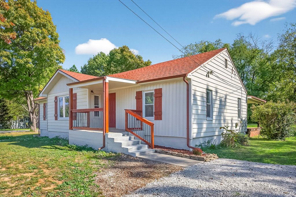 2650 North Pierce Avenue, Springfield, MO 65803