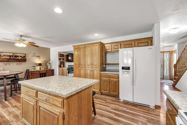 2146 DEER POINT LANE, De Pere, WI 54115