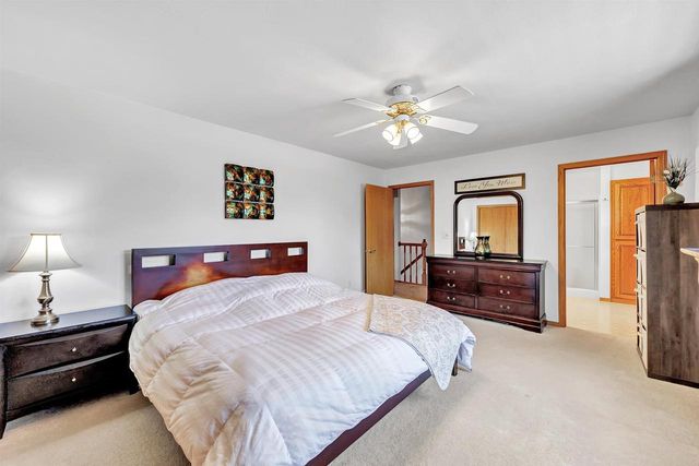 2146 DEER POINT LANE, De Pere, WI 54115