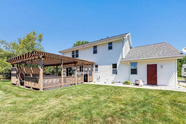 2146 DEER POINT LANE, De Pere, WI 54115