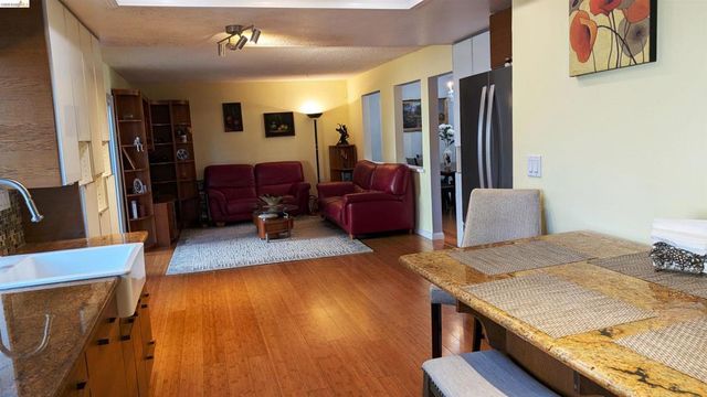 10013 10013 Foxboro Cir, San Ramon, CA 94583