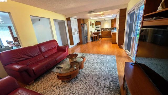 10013 10013 Foxboro Cir, San Ramon, CA 94583