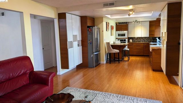 10013 10013 Foxboro Cir, San Ramon, CA 94583