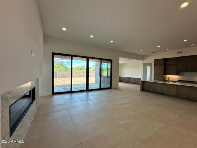 5714 E RANCHO CALIENTE Drive, Cave Creek, AZ 85331