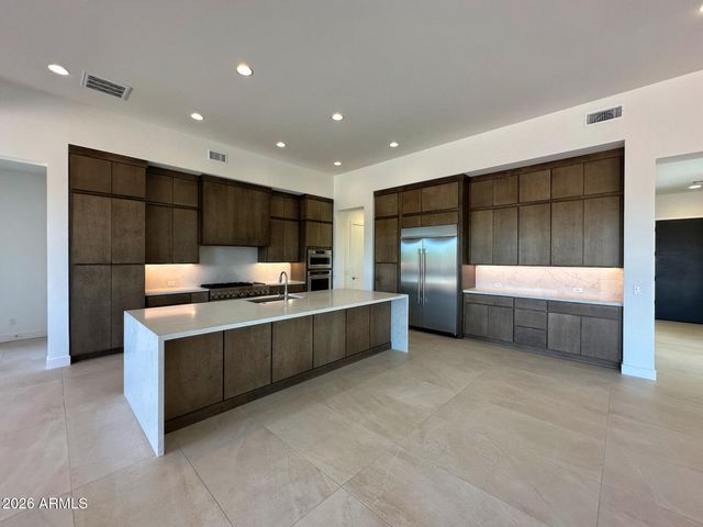 5714 E RANCHO CALIENTE Drive, Cave Creek, AZ 85331