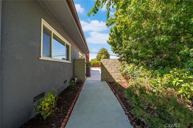 2017 W Macarthur St, Rancho Palos Verdes, CA 90275