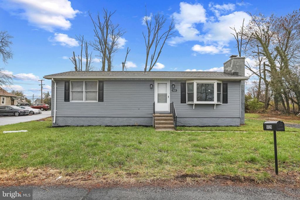 9529 FULLER AVE, Baltimore, MD 21234