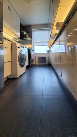 138-29 Jewel Avenue 1C, Flushing, NY 11367