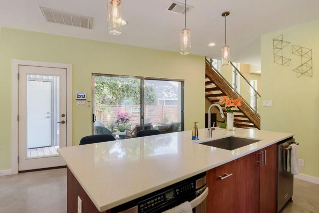 2112 Haskell ST A, Austin, TX 78702