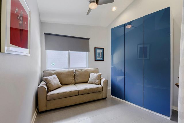 2112 Haskell ST A, Austin, TX 78702