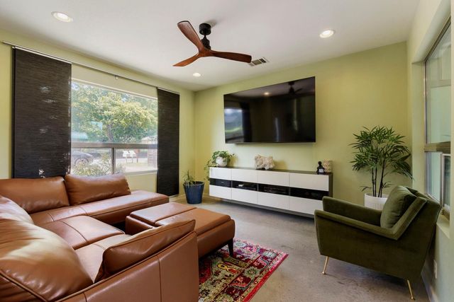 2112 Haskell ST A, Austin, TX 78702