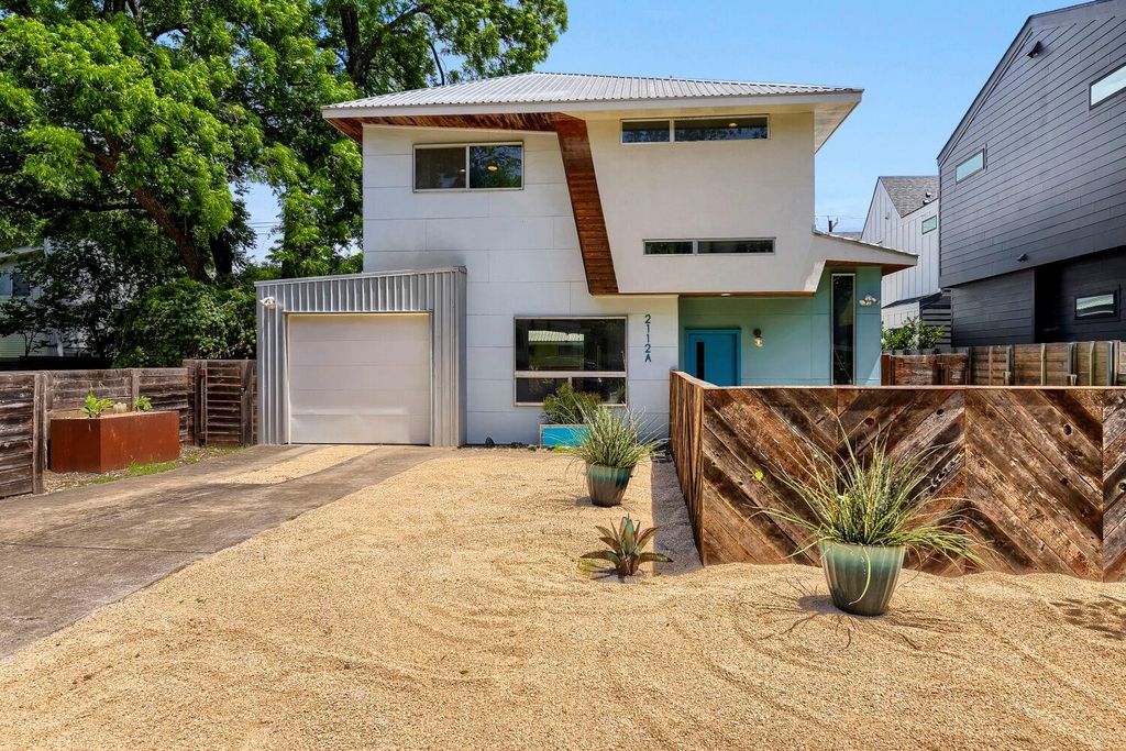 2112 Haskell ST A, Austin, TX 78702