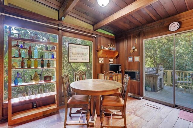 10046 Smith Rd, Grass Valley, CA 95949